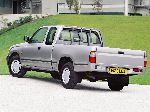  13  Toyota Hilux  2-. (6  [] 2001 2004)