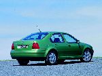  4  Volkswagen Bora  (1  1998 2005)